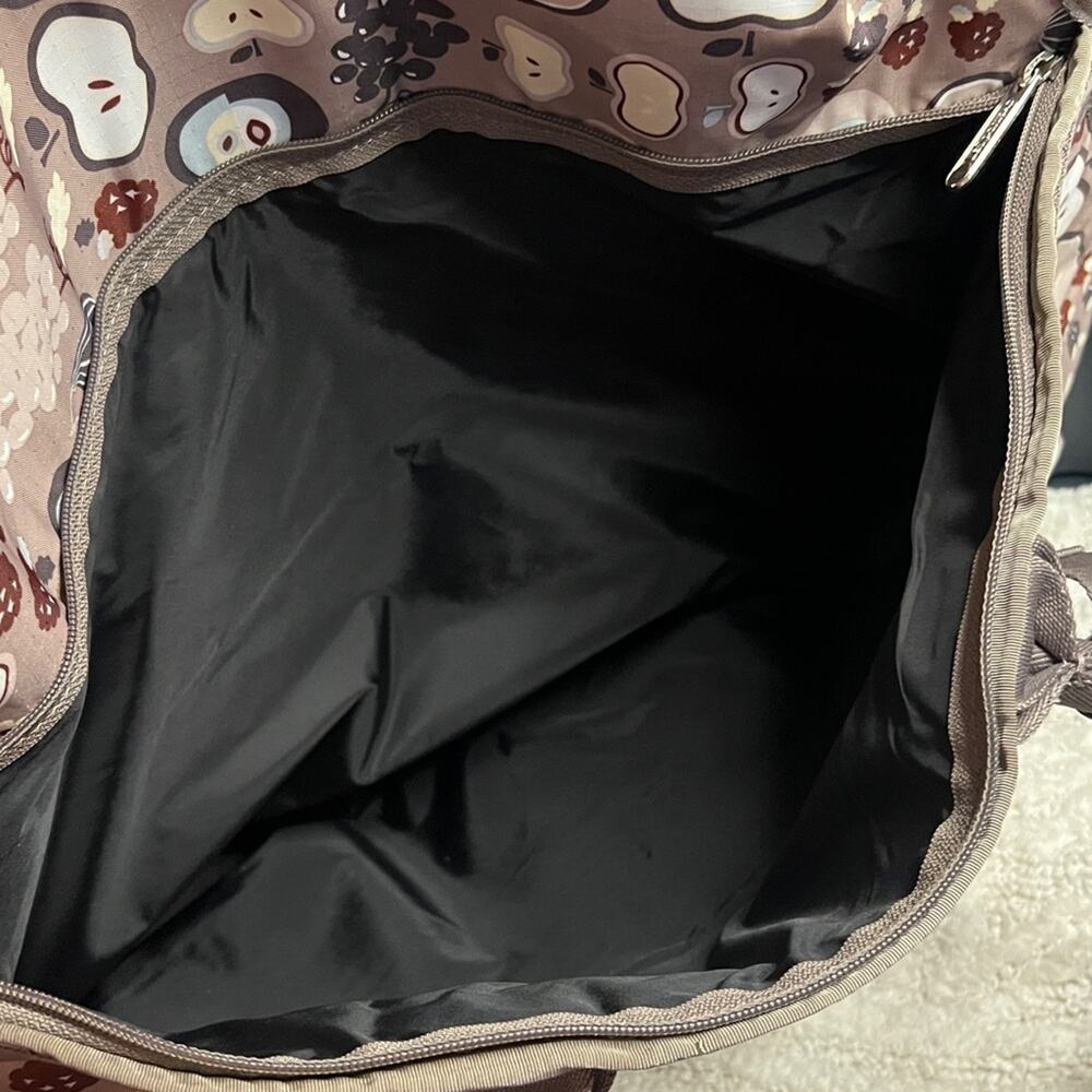 • - Picture 5 of 16